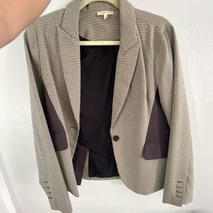 Blazer with stone collar